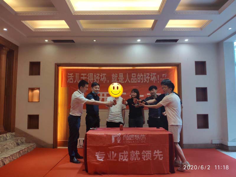 尚层装饰恭祝成都青羊区御都花园别墅装修业主杨先生开工大吉